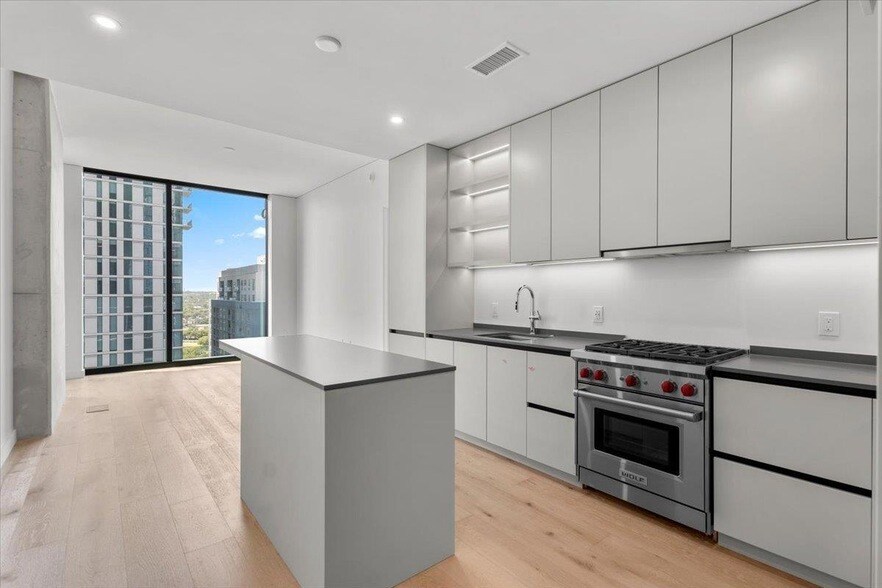 Foto principal - 610 Davis St