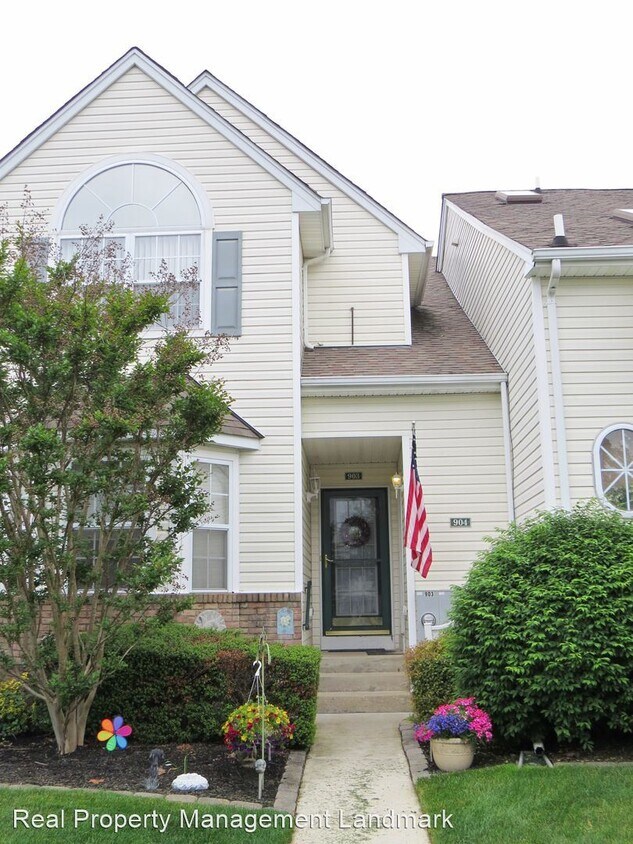 Primary Photo - 1 br, 1.5 bath House - 904 Constance Lane