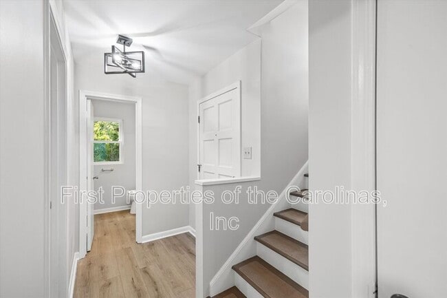 Foto del edificio - 6012 Lanai Ln