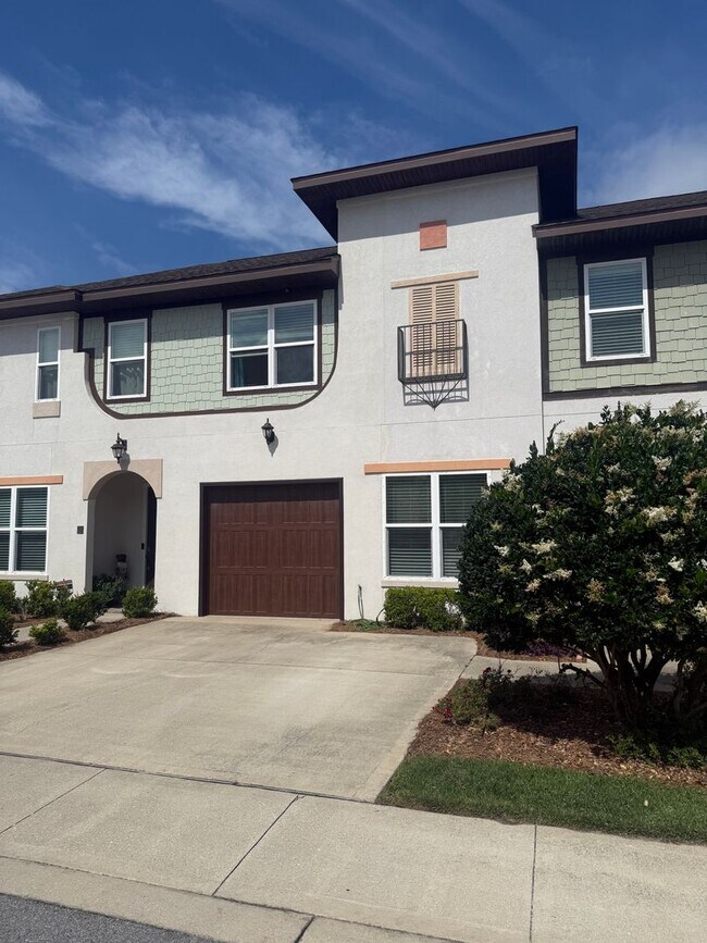 Foto del edificio - Updated Townhouse in Destin with Garage!
