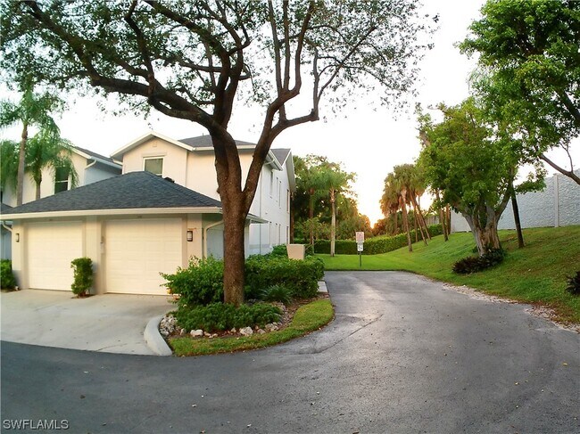 Building Photo - 1345 Charleston Square Dr
