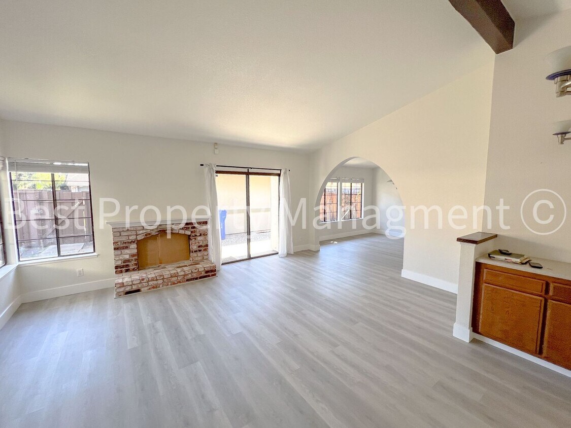Foto principal - Gorgeous Condo in Fremont with great addit...