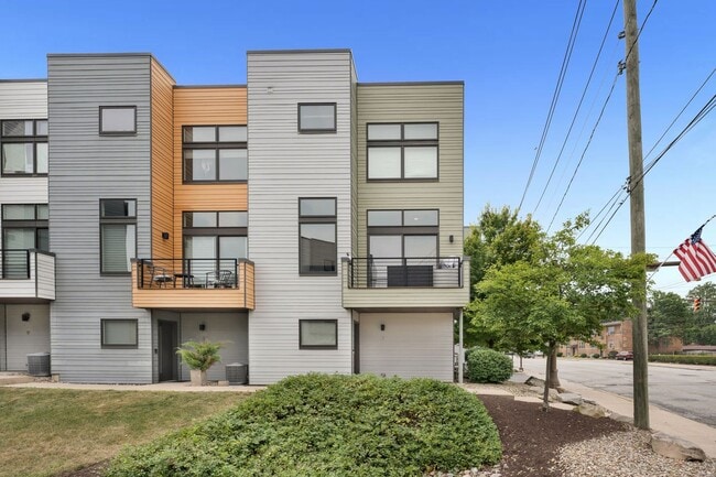 Building Photo - Beautiful Furnished 1 bedroom unit in Fair...