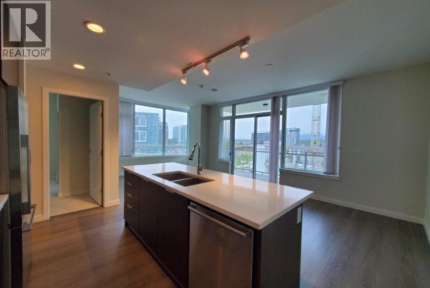 Photo du bâtiment - 8688 Hazelbridge Wy