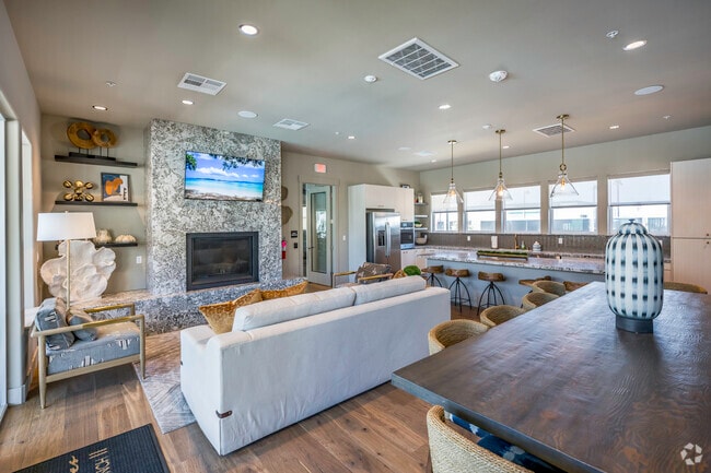Clubhouse - TERRACES AT STANFORD RANCH II