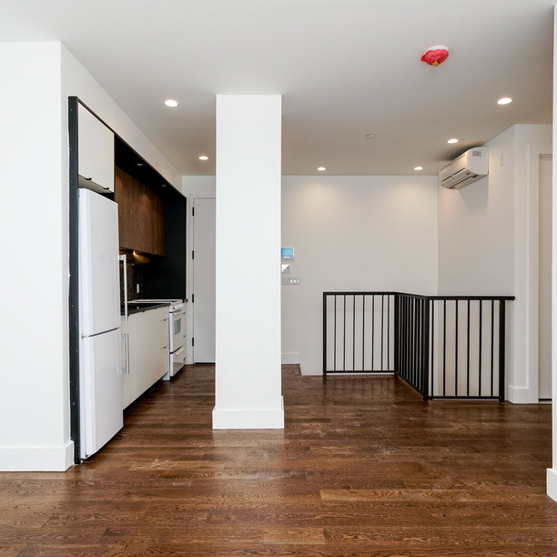 Primary Photo - 1054 Bushwick Ave
