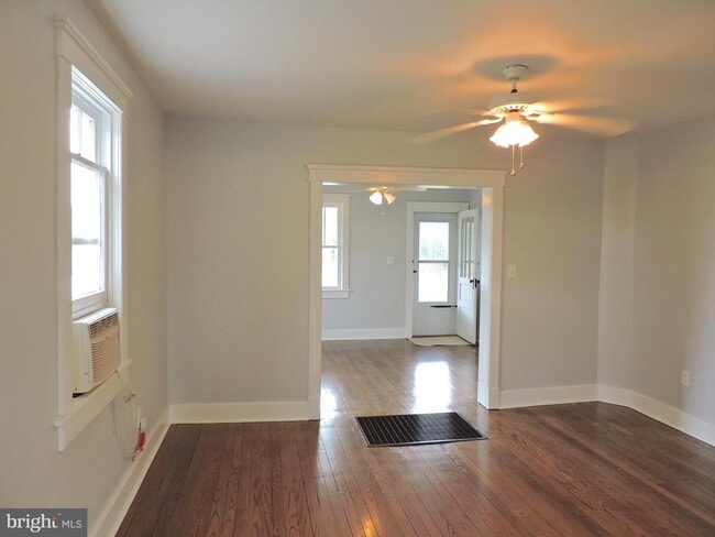 Foto del edificio - 1101 Merrimans Ln