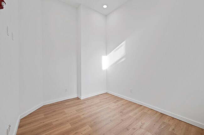 2045 Trenton apartamento 101_8 - The Nylon Lofts