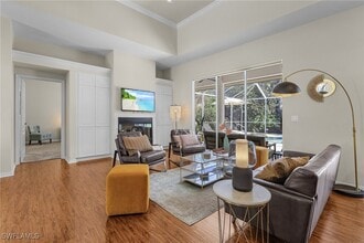 Building Photo - 258 Monterey Dr
