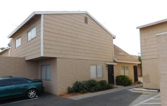 Building Photo - 5235 Golden Ln