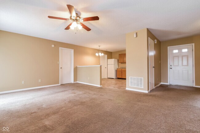 Foto del edificio - 7467 Grandview Dr