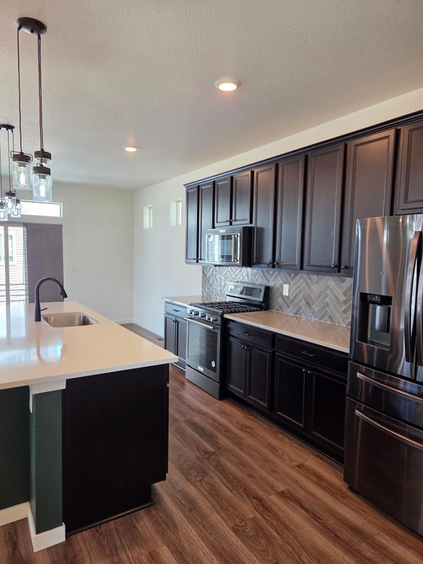 Foto del edificio - 3677 Pinonwood Ct