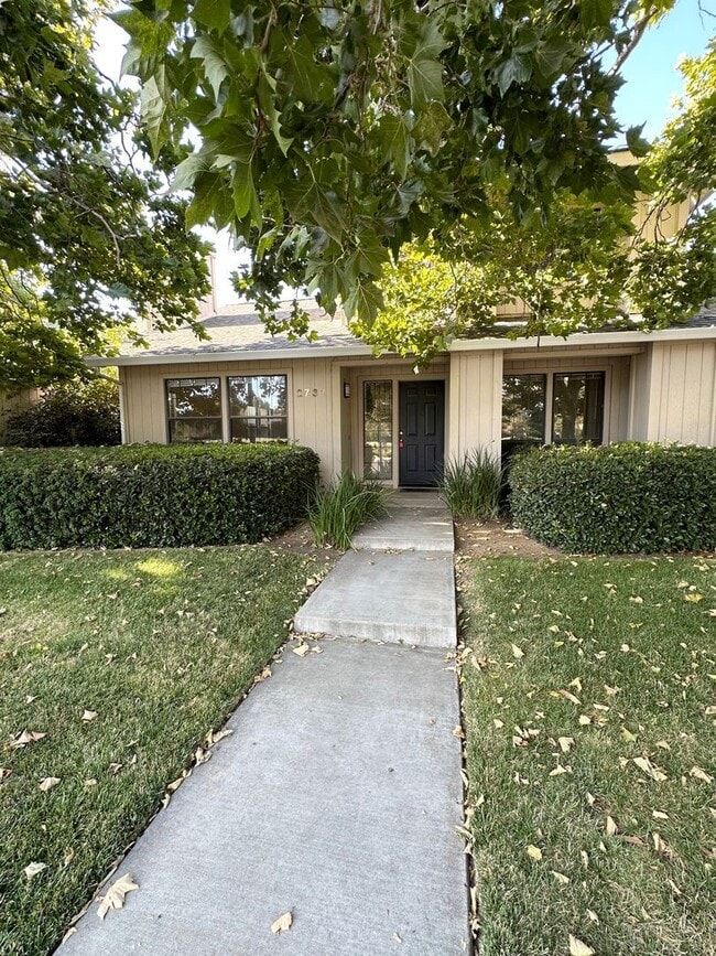 Building Photo - 4 br, 2 bath House - 2731 Lillard Drive
