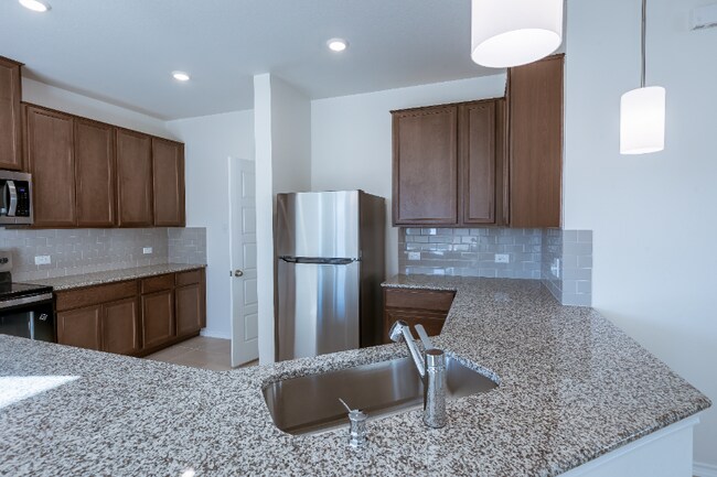 Building Photo - 1400 Carriageway Dr