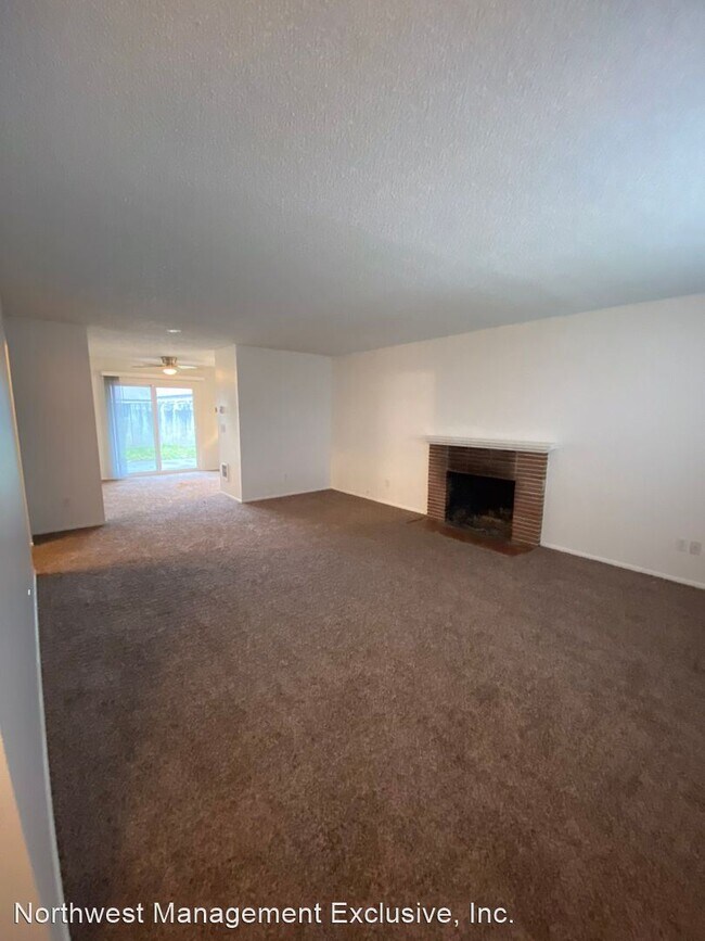 Foto del edificio - 2 br, 1.5 bath House - 16110 SE 3rd St