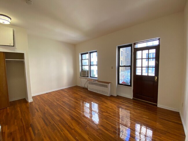 Building Photo - 145 West 85th Street