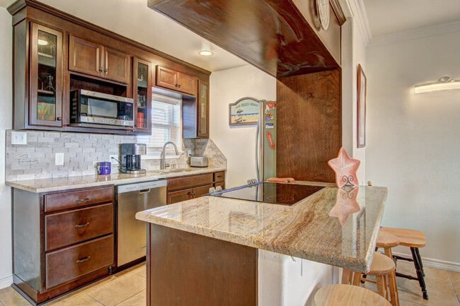 Building Photo - 602 Sea Breeze Ln