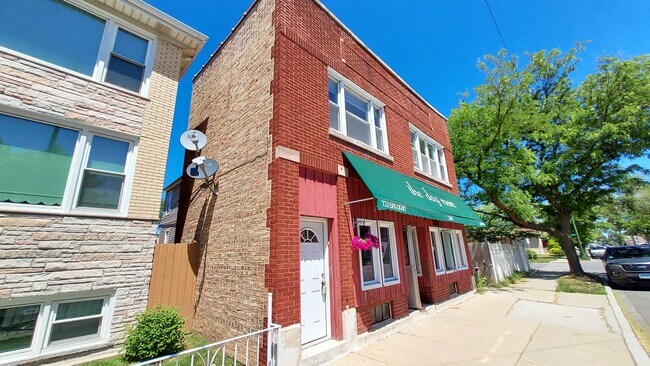 Foto del edificio - 7340 W Addison St