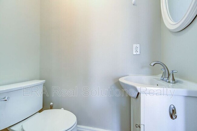 Building Photo - 3167 Auten Ave