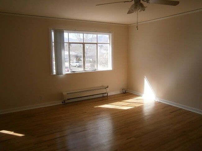 Building Photo - Affordable Studio Apartments in Los Alamos...