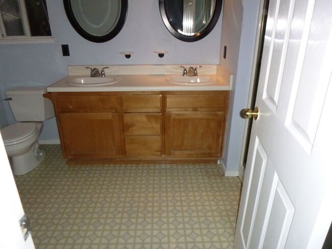 Foto del edificio - 3 bedroom house in Wheatland