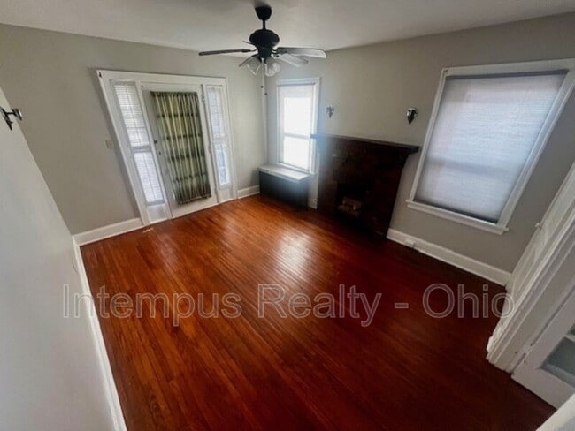 Photo - 4237 Vine St Apartment