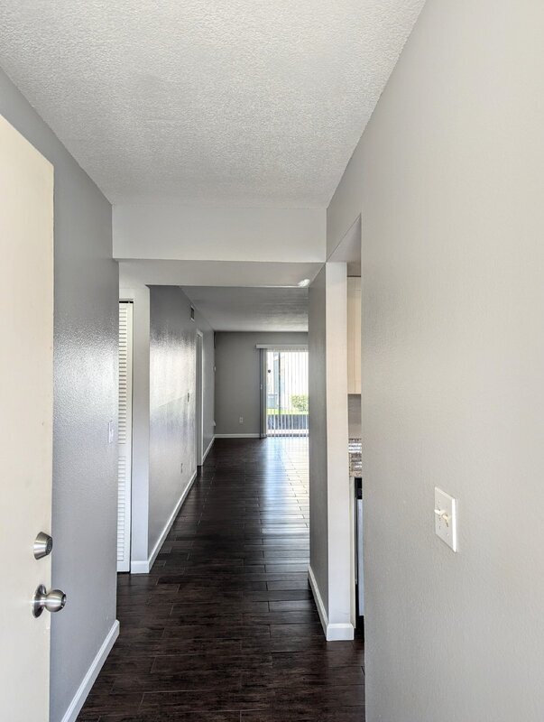 Foto del edificio - 2629 Woodgate Ln