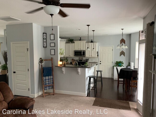 Building Photo - 3 br, 2.5 bath House - 514 Sea Mist Drive