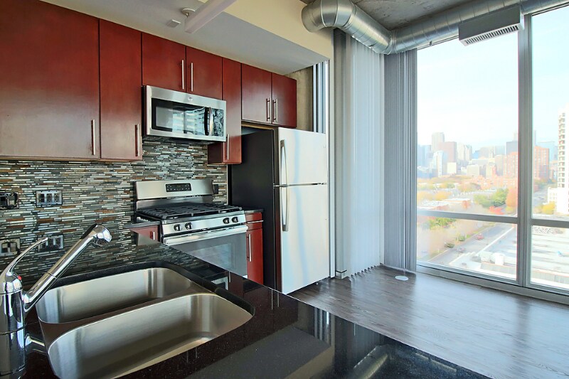 Foto principal - 1398 S State St