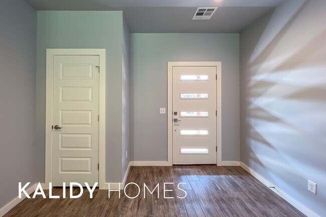 Foto del edificio - 214 Olde Ml Ct