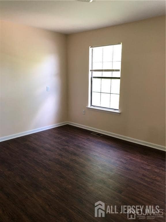 Building Photo - 322 Hampshire Ct