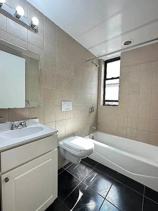 Foto del edificio - 101 E 116th St