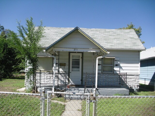 Primary Photo - 1 Bedroom 1 Bath Single Family Home in Bri...