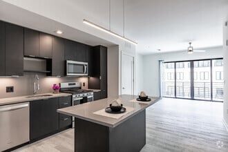 Interior Photo - The Deco at 5211