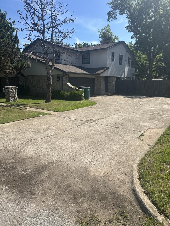 Photo - 3612 N Drexel Blvd House