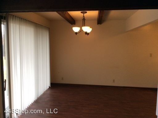 Foto del edificio - 2905-2917 Rollins Rd