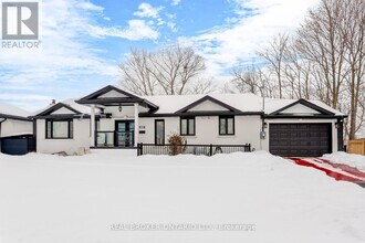 Building Photo - 120 Hadrian Dr