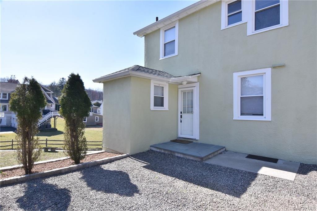 86 E Sunnyside Ln Unit 1, Irvington, NY 10533 Room for Rent in