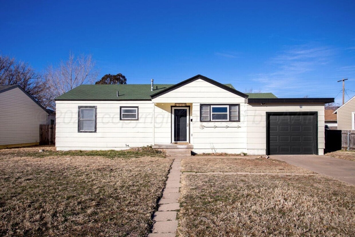 Primary Photo - Cute Avondale Home