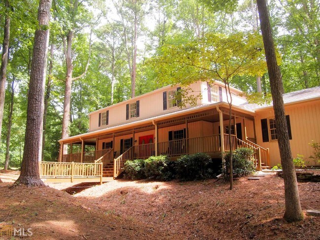 Building Photo - 17 Argyll Dr