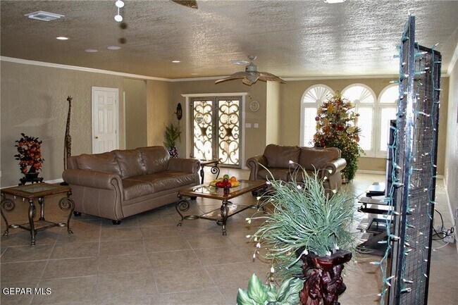 Foto del edificio - 7409 Edgemere Blvd