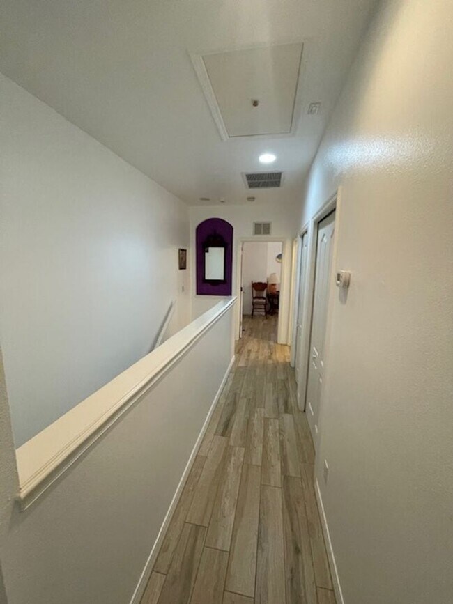Foto del edificio - Charming 2BR Townhome in North Port