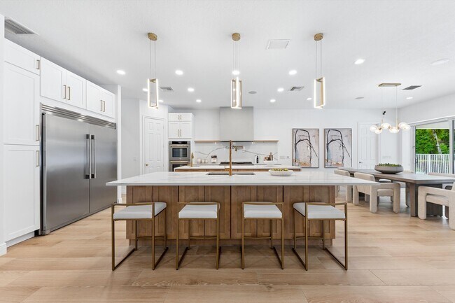 Building Photo - 8717 Estate Dr