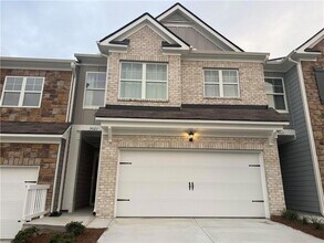 Building Photo - 3021 Greyton Dr