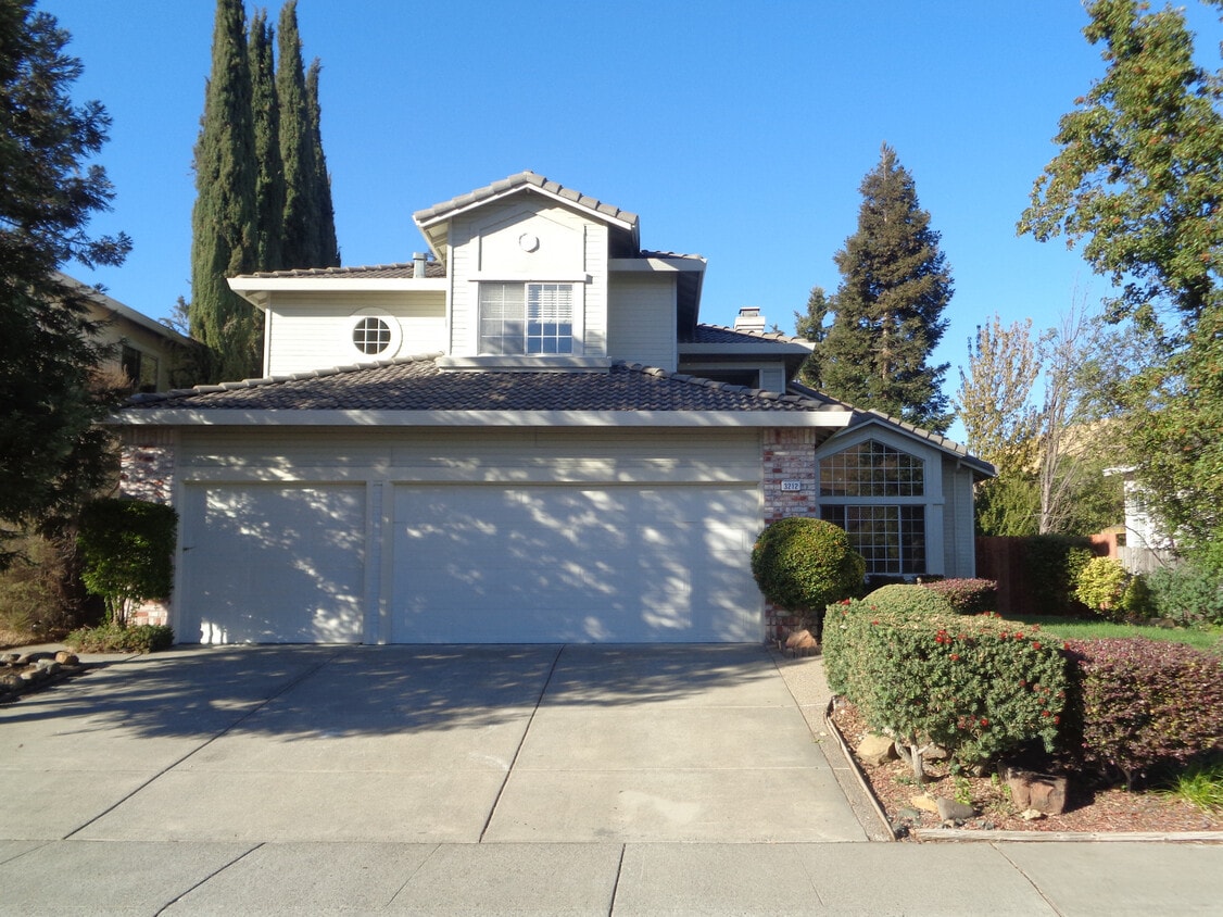 Primary Photo - 3212 Bear Creek Dr
