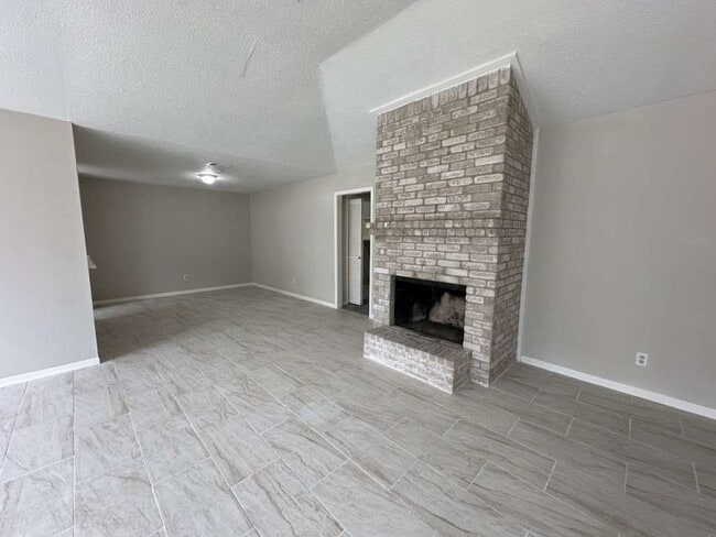 Building Photo - 11807 S Youngwood Ln