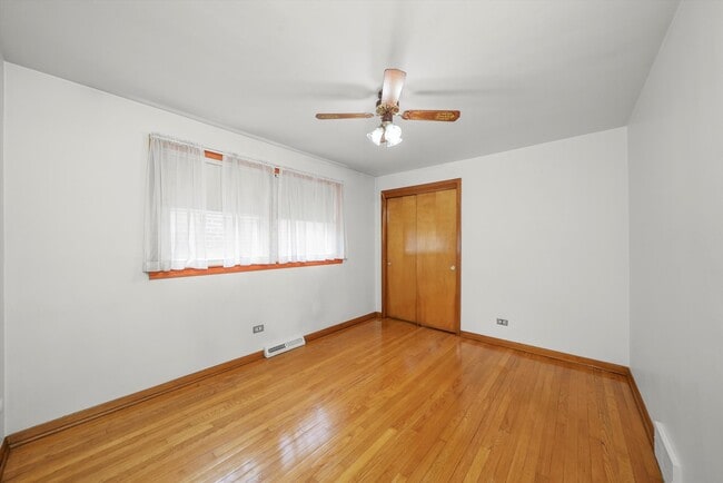 Dormitorio 1 - 6023 S Parkside Ave