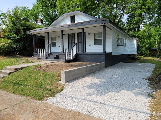 Exterior Front - 1315 Breedlove St
