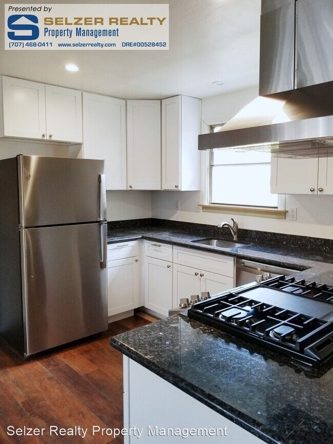 Foto del edificio - 2 br, 1 bath House - 511 W. Mill St.