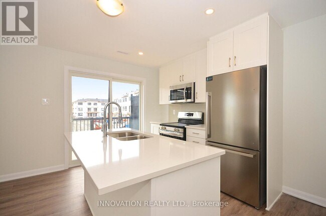Building Photo - 1429 Creekway Private